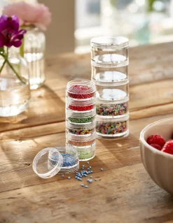 Stapelbare Perlenbehälter